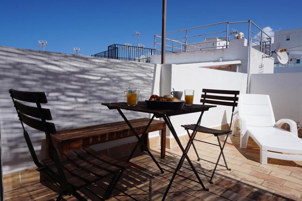 Impluvium Conil-Terraza Privada-Parking- Mayores De 25 Anos 科尼尔-德拉弗龙特拉 外观 照片